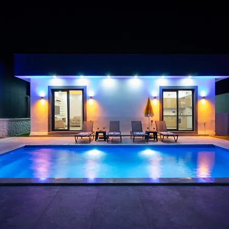 Ramos Villa *